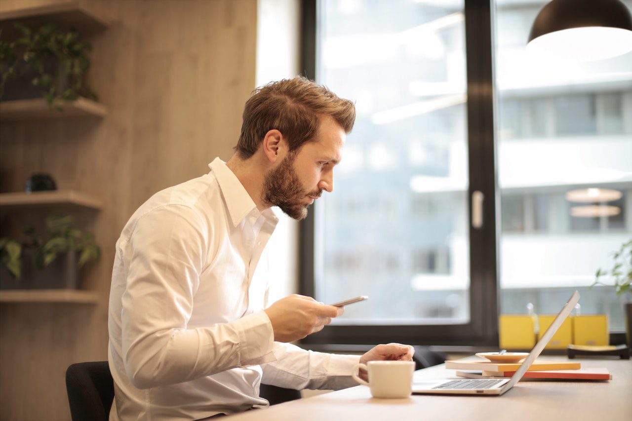 Como fidelizar clientes com o SMS Marketing?